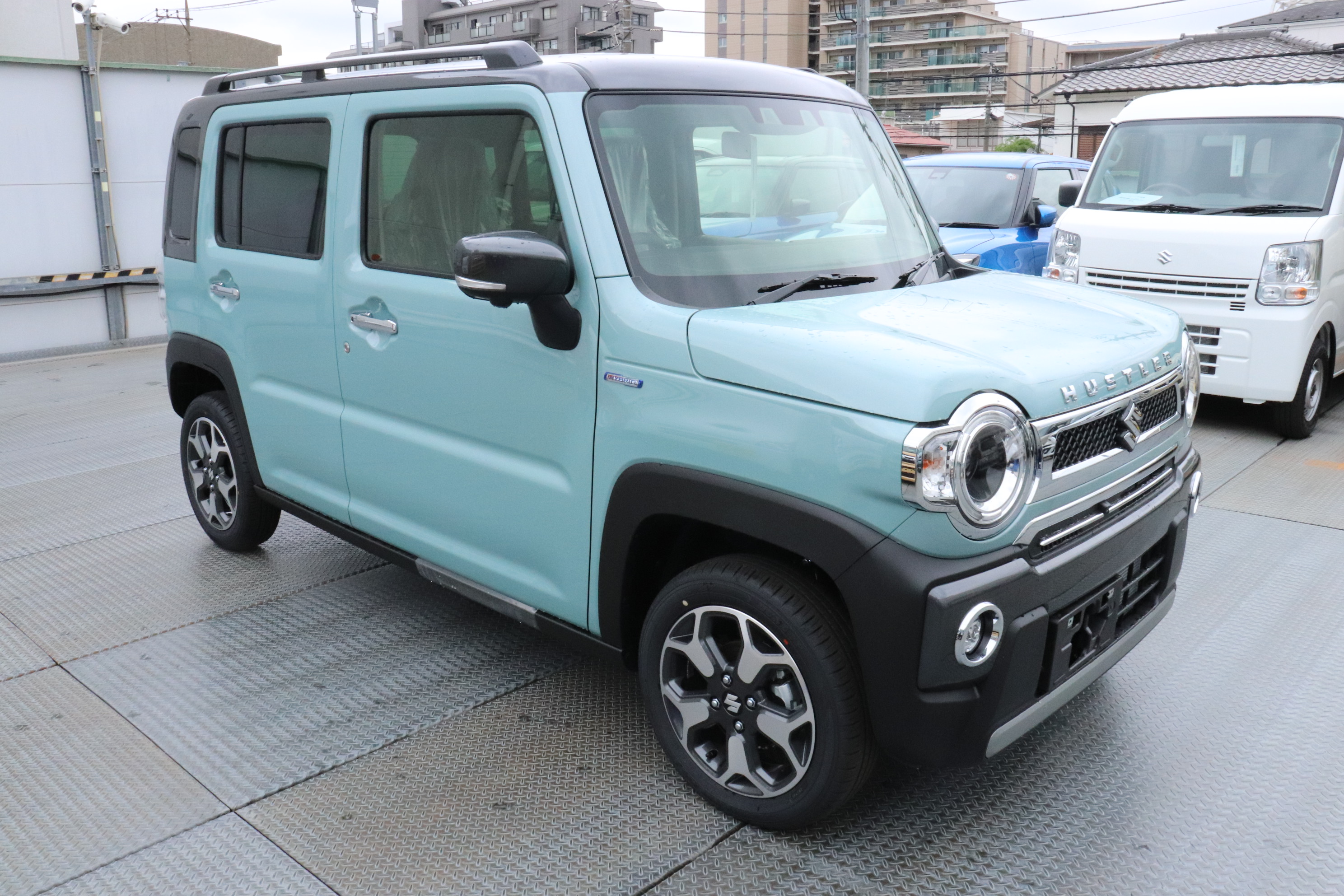 次回掲載予定の車